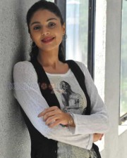Actress Sanam Shetty Photos 07
