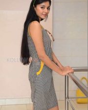 Beautiful Actress Sanam Shetty Photoshoot Stills 05
