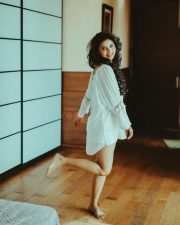 Ikk Movie Heroine Anika Vikhraman Photos 05