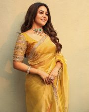 Nanban Oruvan Vantha Piragu Actress Bhavani Sre Photoshoot Stills 01