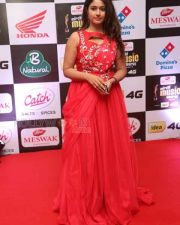 Poonam Bajwa At Mirchi Music Awards 2016 Photos 06