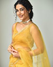 Actress Aakanksha Singh at Shashtipoorthi Movie Interview Pictures 09