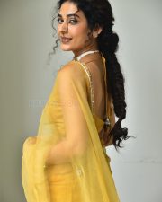 Actress Aakanksha Singh at Shashtipoorthi Movie Interview Pictures 10