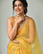 Actress Aakanksha Singh at Shashtipoorthi Movie Interview Pictures 14