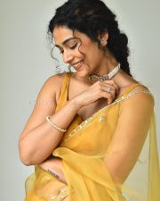 Actress Aakanksha Singh at Shashtipoorthi Movie Interview Pictures 30