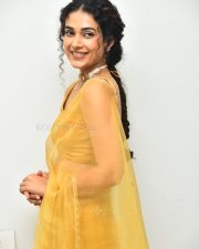 Actress Aakanksha Singh at Shashtipoorthi Movie Interview Pictures 46