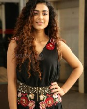 Actress Akanksha Singh Photos 02 Actress Akanksha Singh Photos 02