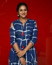 Actress Indhuja Ravichandran At Raatchasi Movie Premiere Show Photos 08