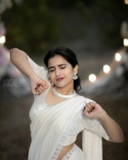 Actress Komalee Prasad Latest Pictures 03