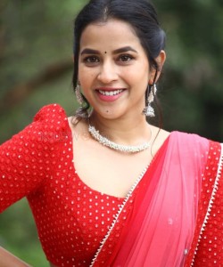 Actress Komalee Prasad at Sasivadane Movie Opening Pictures 11
