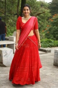 Actress Komalee Prasad at Sasivadane Movie Opening Pictures 16