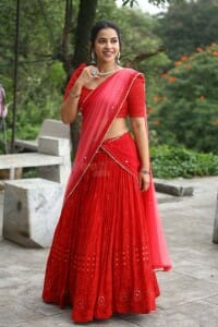 Actress Komalee Prasad at Sasivadane Movie Opening Pictures 18
