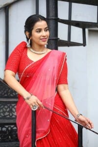 Actress Komalee Prasad at Sasivadane Movie Opening Pictures 24