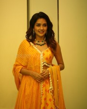 Actress Mahima Nambiar at Chandramukhi 2 Movie Pre Release Event Photos 09