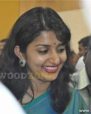 Actress Meera Jasmine In Saree Photos 01