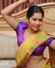 Actress Mithraw Sexy Photos 20