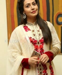 Actress Nandini Rai Pictures 04