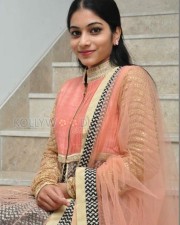 Actress Punarnavi Bhupalam Photos 12