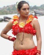 Actress Ragini Dwivedi Sexy Pictures 04