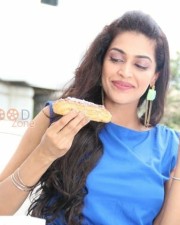 Actress Salony Luthra Pictures 23