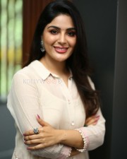 Actress Samyuktha Menon at Bimbisara Movie Interview Photos 03 Actress Samyuktha Menon at Bimbisara Movie Interview Photos 03