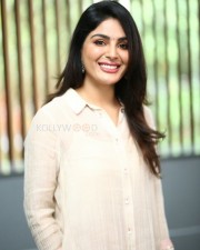 Actress Samyuktha Menon at Bimbisara Movie Interview Photos 31 Actress Samyuktha Menon at Bimbisara Movie Interview Photos 31