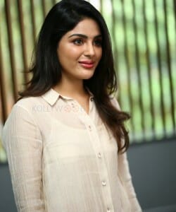 Actress Samyuktha Menon at Bimbisara Movie Interview Photos 34