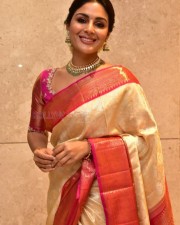 Actress Samyuktha Menon at Vaathi Sir Movie Blockbuster Success Meet Photos 05