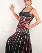 Actress Sanjana Singh Hot Photos 02