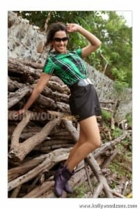 Actress Sanjana Singh Hot Photos 12