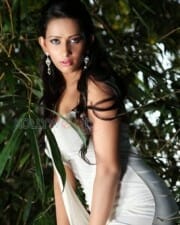 Actress Sanjana Singh Hot Pics 20