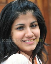 Actress Shreya Dhanvantary Pics 07 Actress Shreya Dhanvantary Pics 07