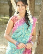 Actress Shreya Dhanwanthary 19