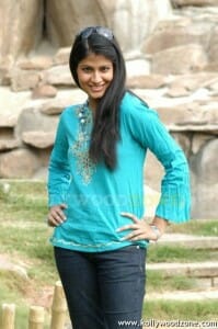 Actress Shreya Dhanwanthary 32