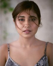 Actress Shweta Tripathi Photos 17
