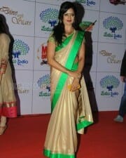 Actress Vimala Raman New Stills 04