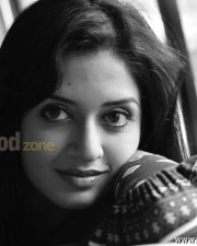 Actress Vimala Raman Sexy Pics 23