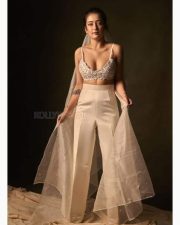 Akshara Haasan Gorgeous White Dress Photoshoot Stills 01
