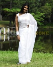 Beautiful Actress Vimala Raman Stills 24