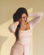 Breathtaking Shweta Tiwari Cleavage in a Blush pink long sleeve square neck ruched bodycon midi dress with diamond necklace Photos 02 Breathtaking Shweta Tiwari Cleavage in a Blush pink long sleeve square neck ruched bodycon midi dress with diamond necklace Photos 02
