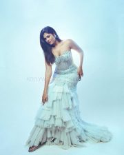 Glamorous Faria Abdullah in an Off Shoulder Strapless Corset Top Gown Photos 05