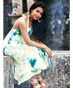 Grahanam Movie Heroine Nandini Photoshoot Stills 04
