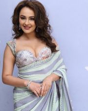 Heroine Seerat Kapoor at Jathasya Maranam Dhruvam Movie Teaser Launch Photos 24