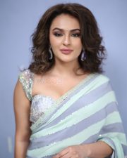 Heroine Seerat Kapoor at Jathasya Maranam Dhruvam Movie Teaser Launch Photos 91