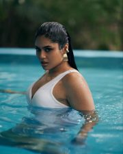 Hot Faria Abdullah in a White Swimsuit Bikini Photos 01