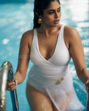 Hot Faria Abdullah in a White Swimsuit Bikini Photos 04