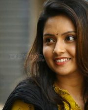 Iravukku Aayiram Kangal Movie Heroine Mahima Nambiar Pictures 01