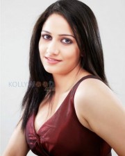 Komal Sharma Sexy Pictures 12