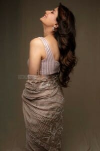Looop Lapeta Actress Shreya Dhanwanthary Photos 03