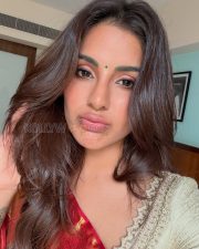 Magnificent Actress Samyuktha Menon in a Red Gold Kanjivaram Silk Saree Ivory Embroidered Blouse Photos 02 Magnificent Actress Samyuktha Menon in a Red Gold Kanjivaram Silk Saree Ivory Embroidered Blouse Photos 02